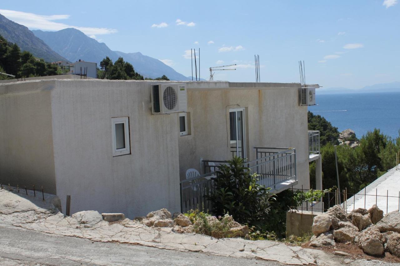 Apartments And Rooms With Parking Space Brela, Makarska - 6895 Εξωτερικό φωτογραφία