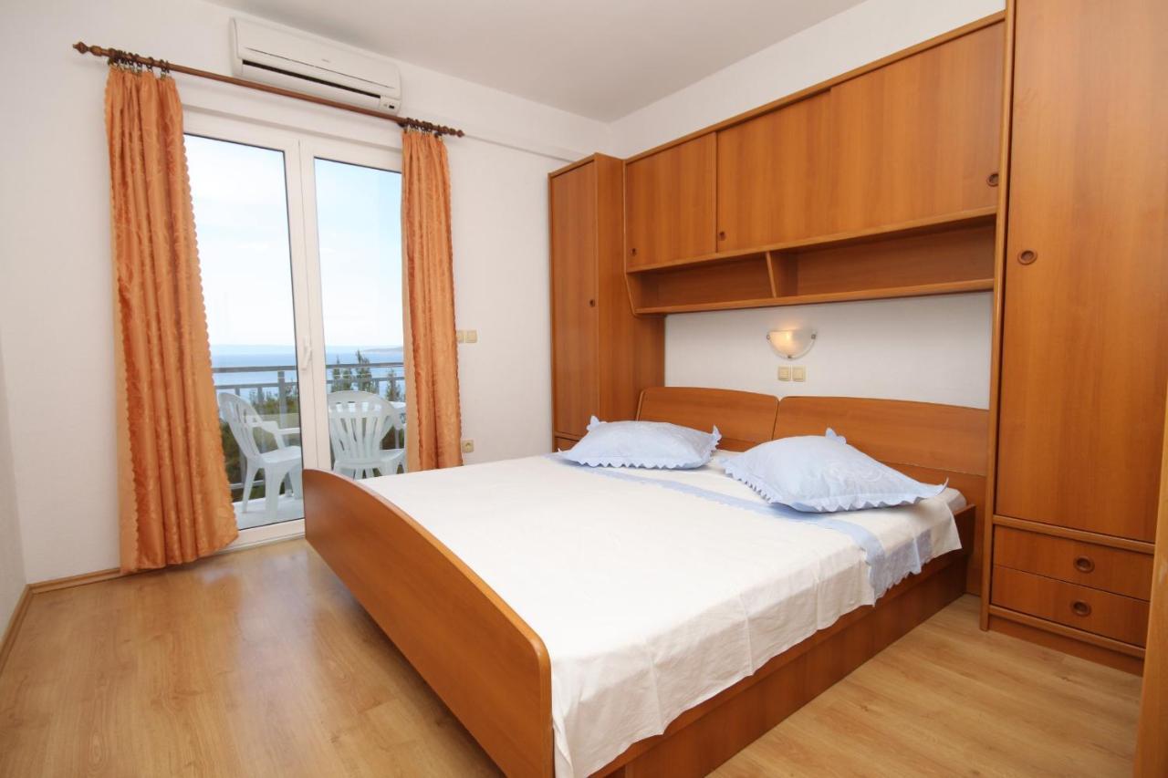 Apartments And Rooms With Parking Space Brela, Makarska - 6895 Εξωτερικό φωτογραφία
