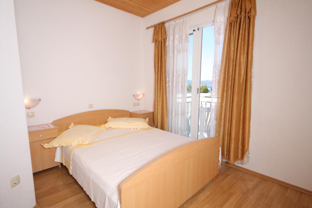 Apartments And Rooms With Parking Space Brela, Makarska - 6895 Εξωτερικό φωτογραφία